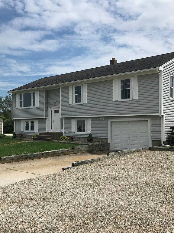 Vacation House for 12 Guests in Narragansett, Rhode Island