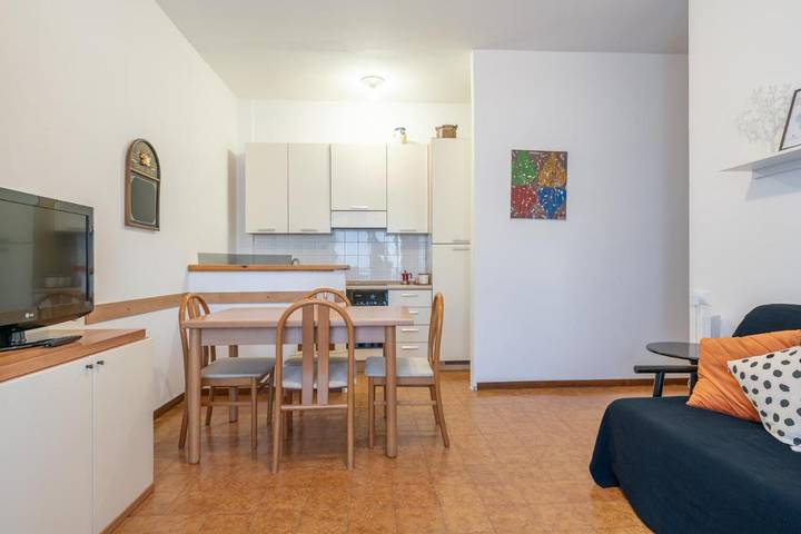Appartement de vacances pour 6 personnes, avec balcon et piscine