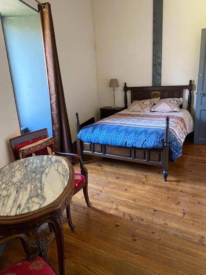 Appartement entier, Two-Bedroom Apartment in Le Cendre, Région de Clermont-Ferrand