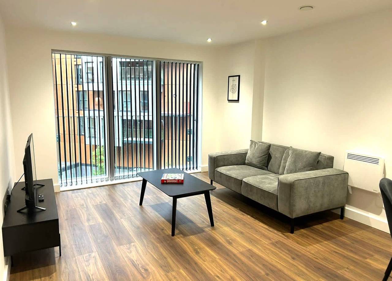 Entire apartment, 1 Bed Nr Ascot, Windsor & Bracknell Station in Bracknell, Berkshire