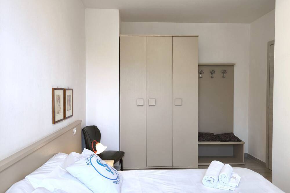 Ganze Wohnung, Sg Luxury - Residenza Pastrengo Apt 4 in Pastrengo, Gardasee-Berge