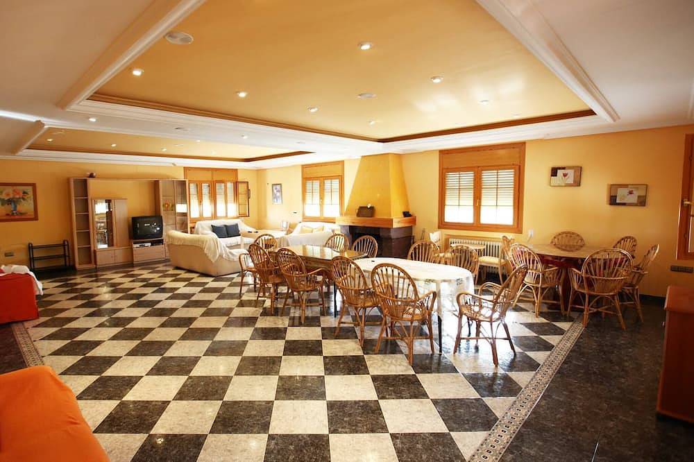 Private villa en baza in Baza, Geoparque de Granada