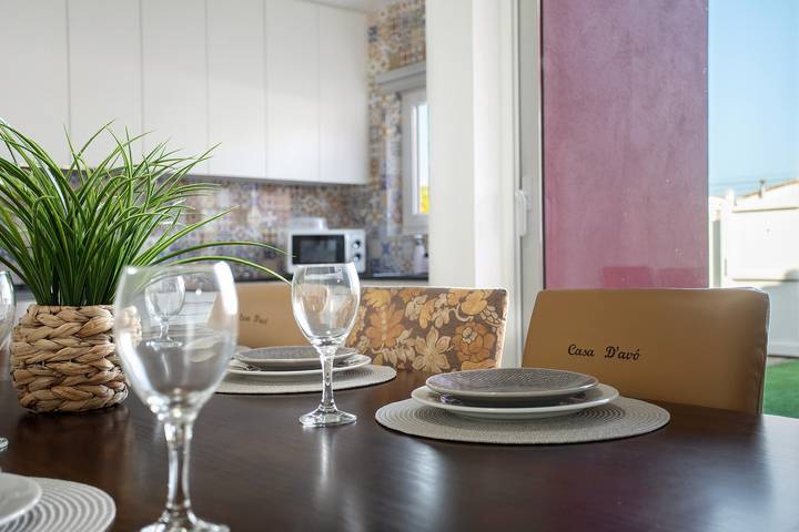 Ferienhaus "Casa Davó" mit Garten, Klimaanlage und Wlan in Amor, Leiria District