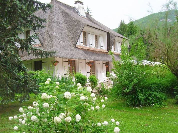 Hôtel pour 2 personnes, avec Terrasse et Jardin ainsi que Bassin pour enfant et Piscine à La Balme-de-Sillingy