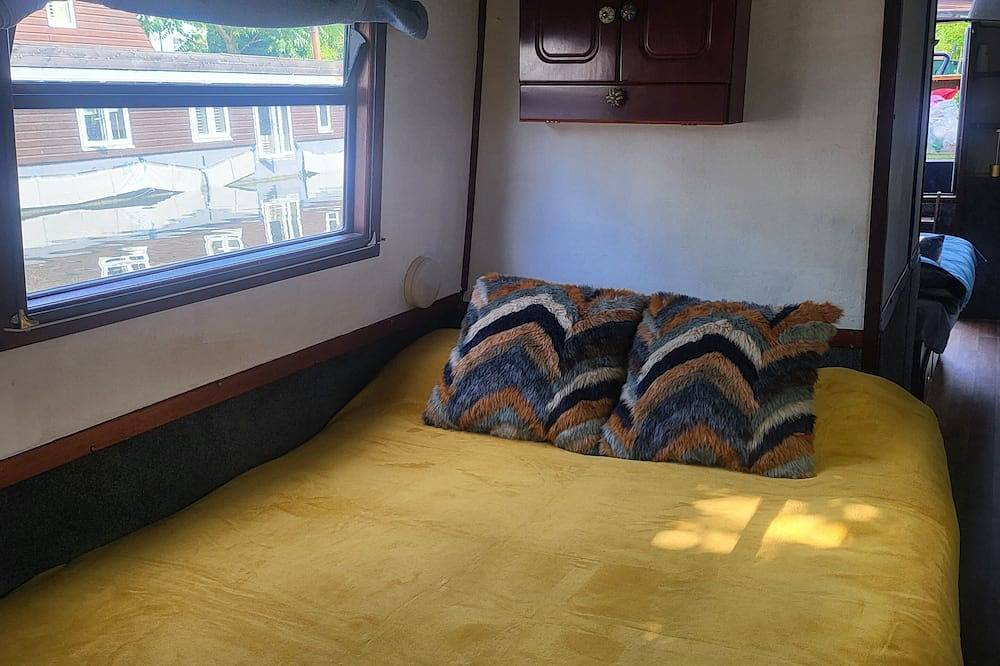 Comfy Canal Boat in Little Venice for Family & Friends in Londen, Zuidoost Engeland