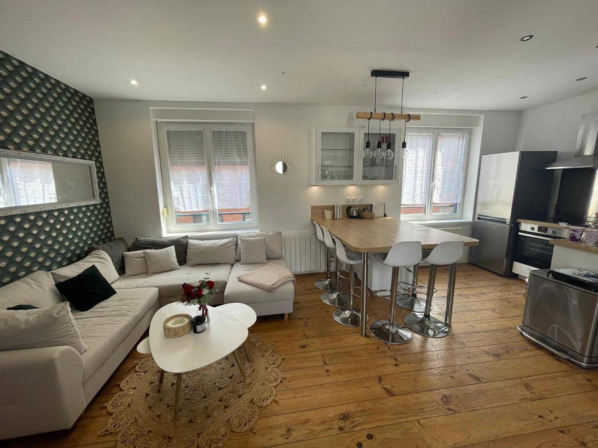 Appartement entier, Three-Bedroom Apartment in Marquette-lez-Lille, Région de Lille
