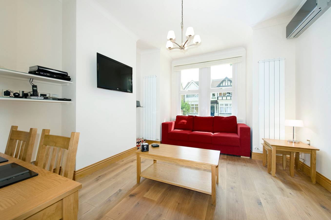 Entire holiday apartment, Cozy City Retreat in London in Ealing, London