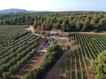 Maison de campagne pour 4 personnes, avec piscine ainsi que vue et jardin à Jouques