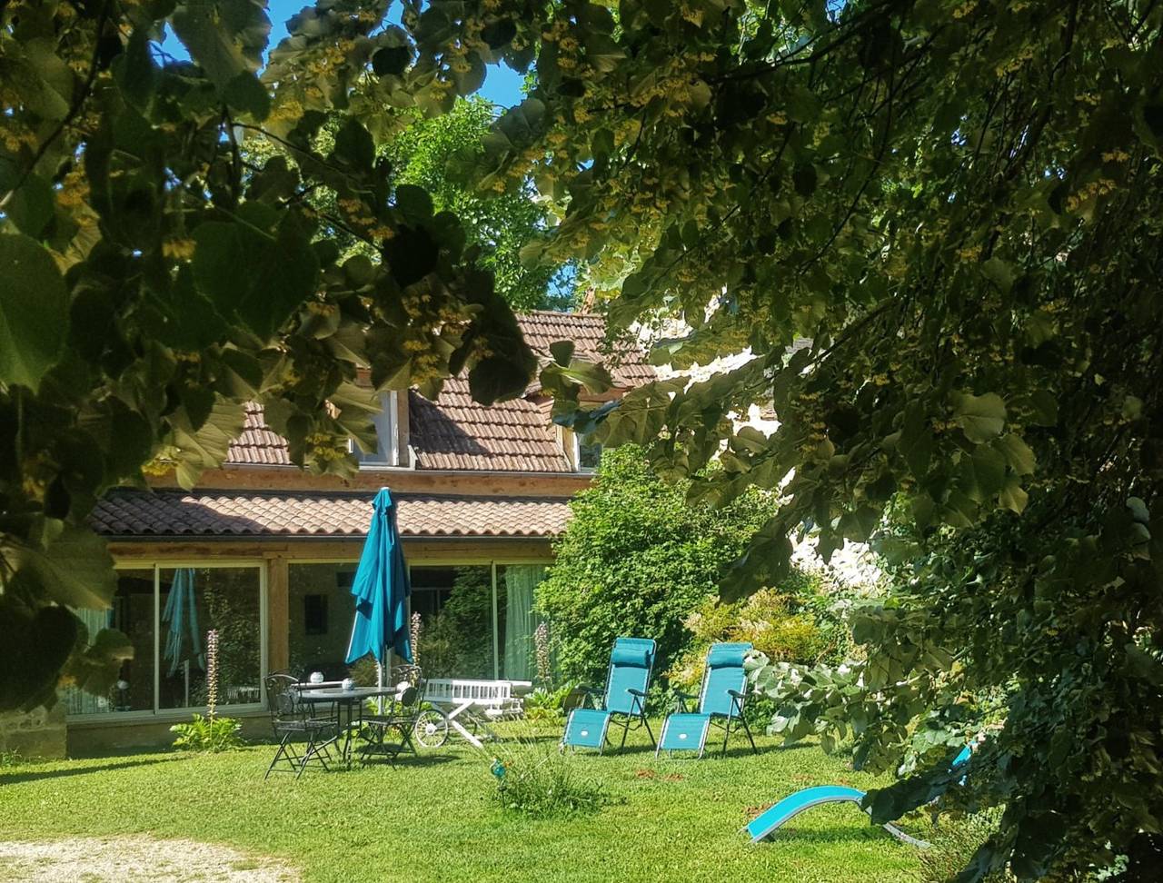 Aile privée dans belle demeure, pour 4 personnes - Suite Azur/Lotus in Saint-Vincent-le-Paluel, Périgord Noir