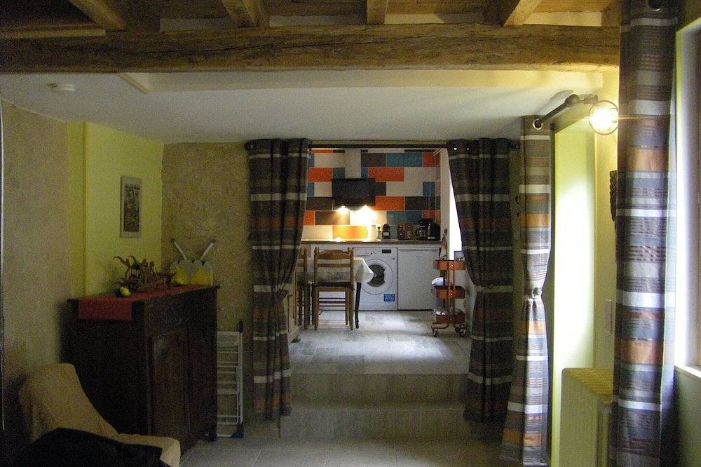Maison avec cour intérieure, 2 à 4 couchages, à 2 pas du château d'Amboise. in Amboise, Région de Tours