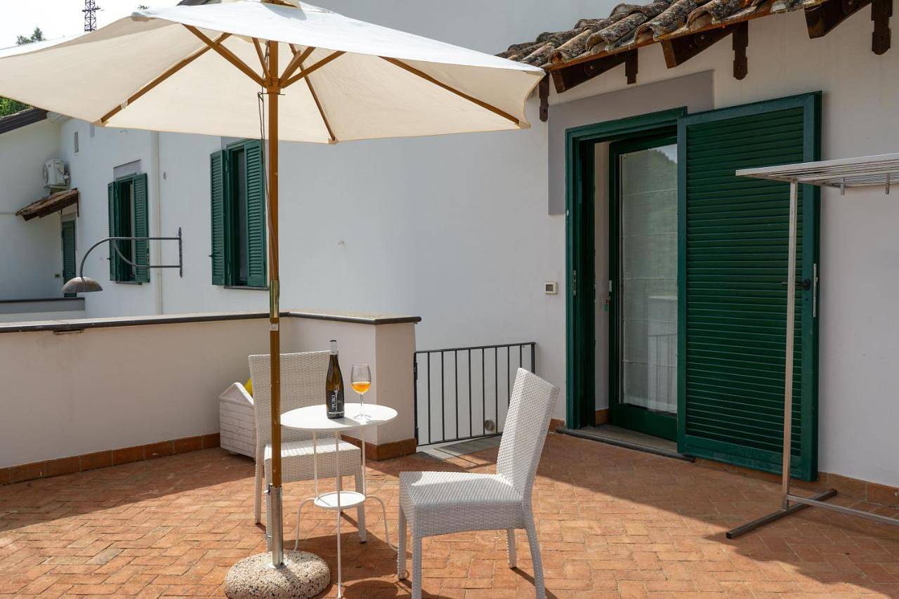 Family Room with Terrace in Salerno, Costa tirrenica Campania