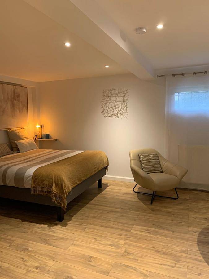 Gîte pour 2 personnes, avec jardin à Chassieu - 4