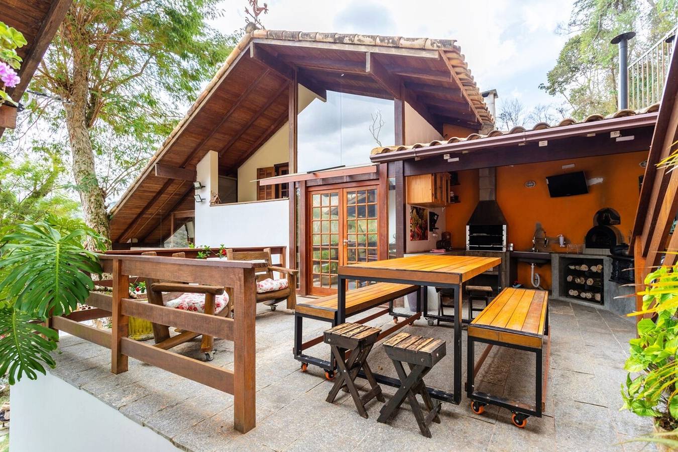 Casa Valle Fogão a Lenha Vale das Videiras Araras in Petrópolis, Rio de Janeiro (state)