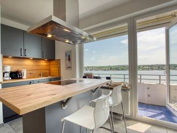 Ferienwohnung für 2 Personen, mit Seeblick und Ausblick sowie Balkon in Heiligenhafen