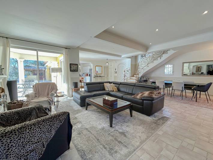 Ferienhaus für 6 Personen, mit Terrasse und Garten, kinderfreundlich in Vence - 2