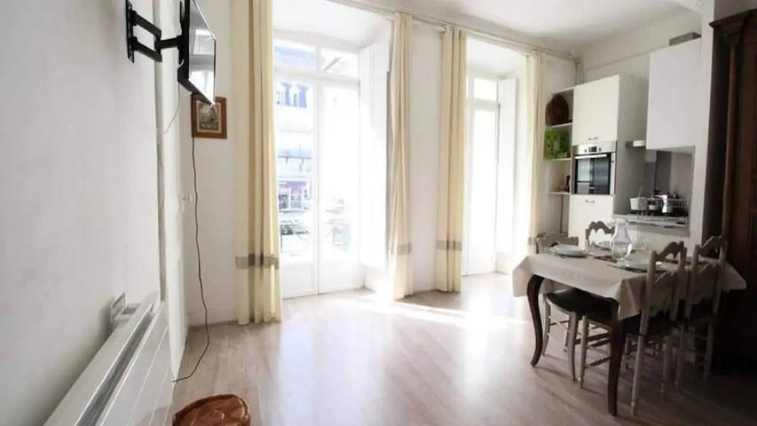 Gîte pour 5 personnes dans Office de Tourisme de Luchon