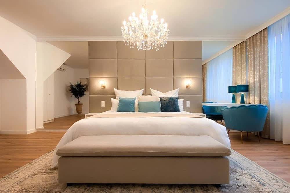Ganze Wohnung, Grand Deluxe Apartment - Winzerhof Mußbach in Neustadt an der Weinstraße, Pfälzer Rheinebene