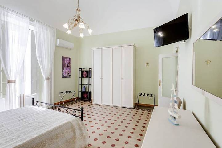Appartamento intero, GuestHost - Casa Mariella - Flat with Terrace in Catania, Catania e dintorni