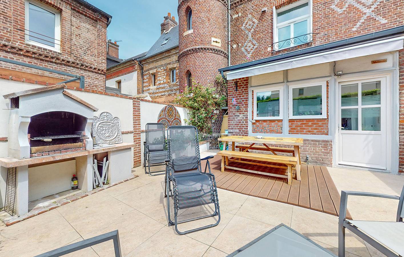 Charmant appartement en bord de mer près de L'Arques - WiFi, TV, Parking in Arques-la-Bataille, Région de Dieppe