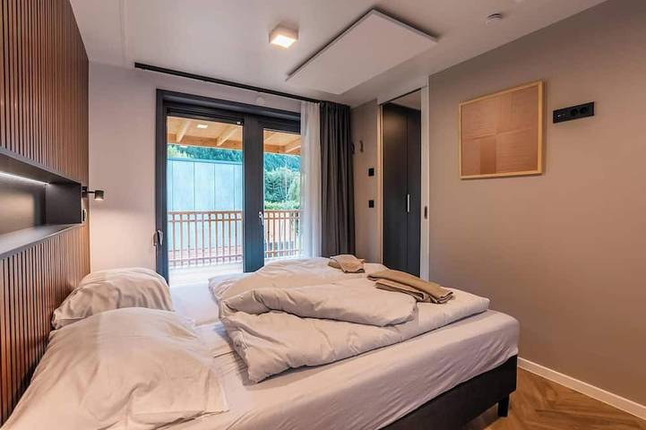 2-person holiday home with 1 bedroom and bathtub in Ossiach, Bezirk Feldkirchen