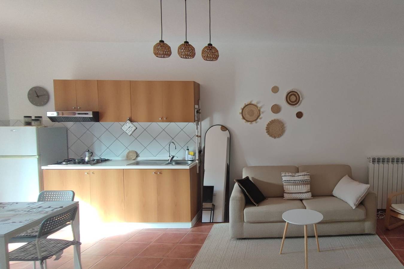 Ganze Wohnung, Lumiravista – Panorama: Gemütliches Haus mit Ausblick in Sangineto in Sangineto, Cosenza Provinz