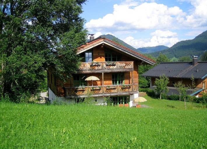 Ganze Ferienwohnung, Landhaus Bachwinkl - Ein-Raum-Ferienwohnung 30qm, Du/Wc, kleine Wohnküche, Balkon in Reit im Winkl, Bayerische Alpen