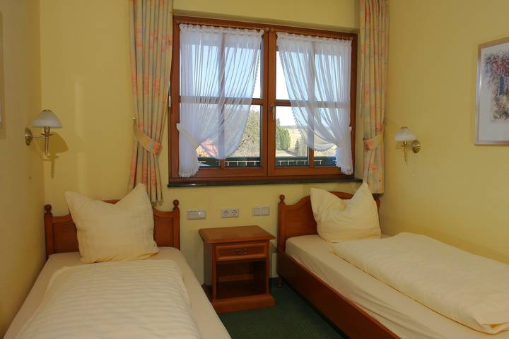 Ferienwohnung für 3 Personen, mit Ausblick und Garten sowie Sauna in Sorge - 2