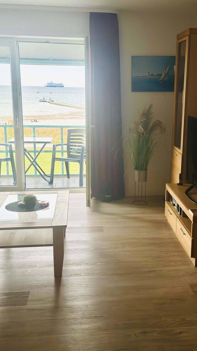 Ganze Wohnung, 1- Raumappartement mit Balkon Seeseite in Wendtorfer Strand, Stein