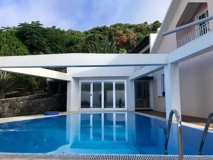 Gîte pour 3 personnes, avec balcon ainsi que vue et piscine dans Capelo - 4