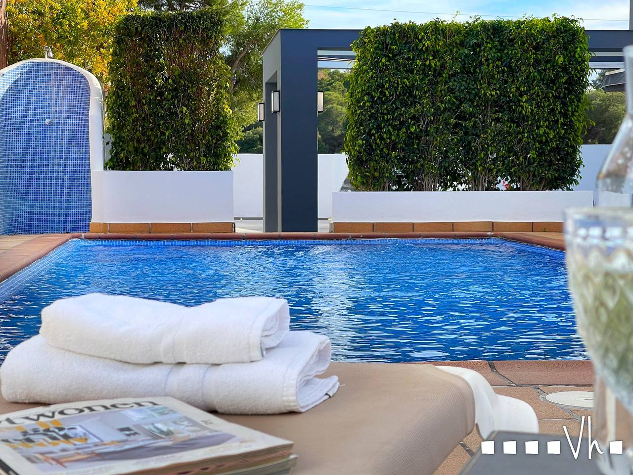Villa Moraira: Privater Pool, Parkplatz & Klimaanlage, 12 Pers in Moravit, Teulada (Spanien)