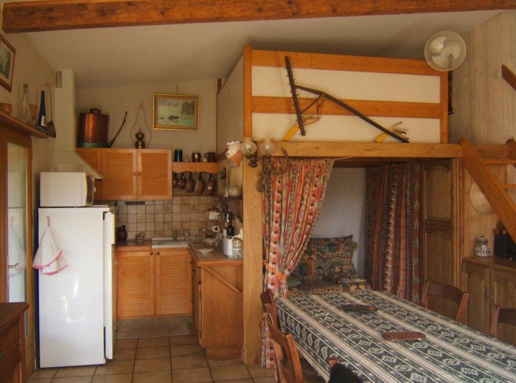 Gîte avec étang privé proches bastides in Martiel, Aveyron