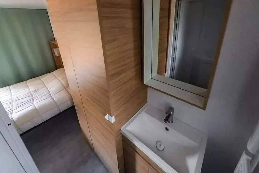 Mobil-home | Comfort | 2 Ch. | 4 pers. | Terrasse surélevée non couverte in Landevieille, Vallée de la Loire