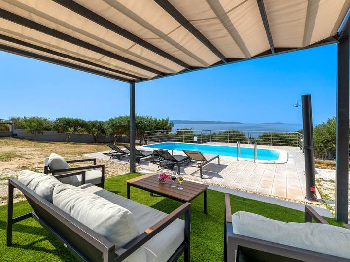 Location de vacances pour 9 personnes, avec jardin et terrasse à Okrug Gornji - 2