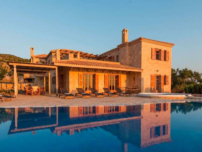 Villa für 13 Personen, mit Meerblick und Balkon sowie Terrasse und Garten auf Zakynthos - 2