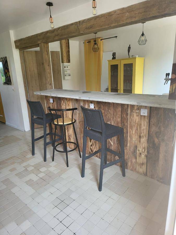 Location de vacances pour 3 personnes, avec jardin ainsi que piscine et vue dans La Motte-Fanjas - 3