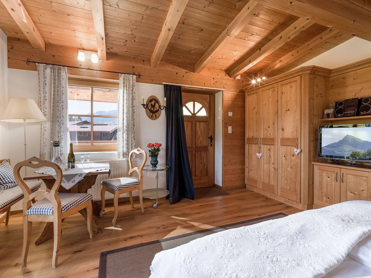 Ganze Wohnung, Das Chalet - gemütliches kleines Appartement mit Garten in Kitzbühel, Kitzbüheler Alpen