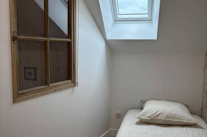 Cottage for 5, nature & greenery, pets welcome in Chavroches, Vichy region