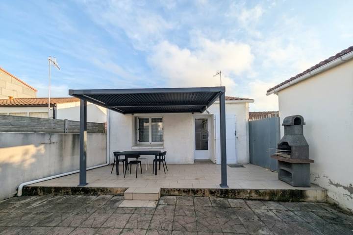 Location de vacances pour 4 personnes, avec jardin dans La Terrière - 3