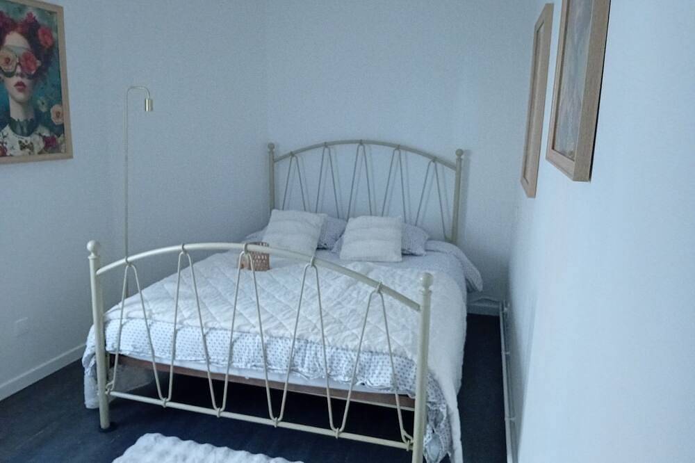 Ganze Wohnung, Cosy downtown apartment for 4 to 6 people in Charleville-Mézières, Ardennen
