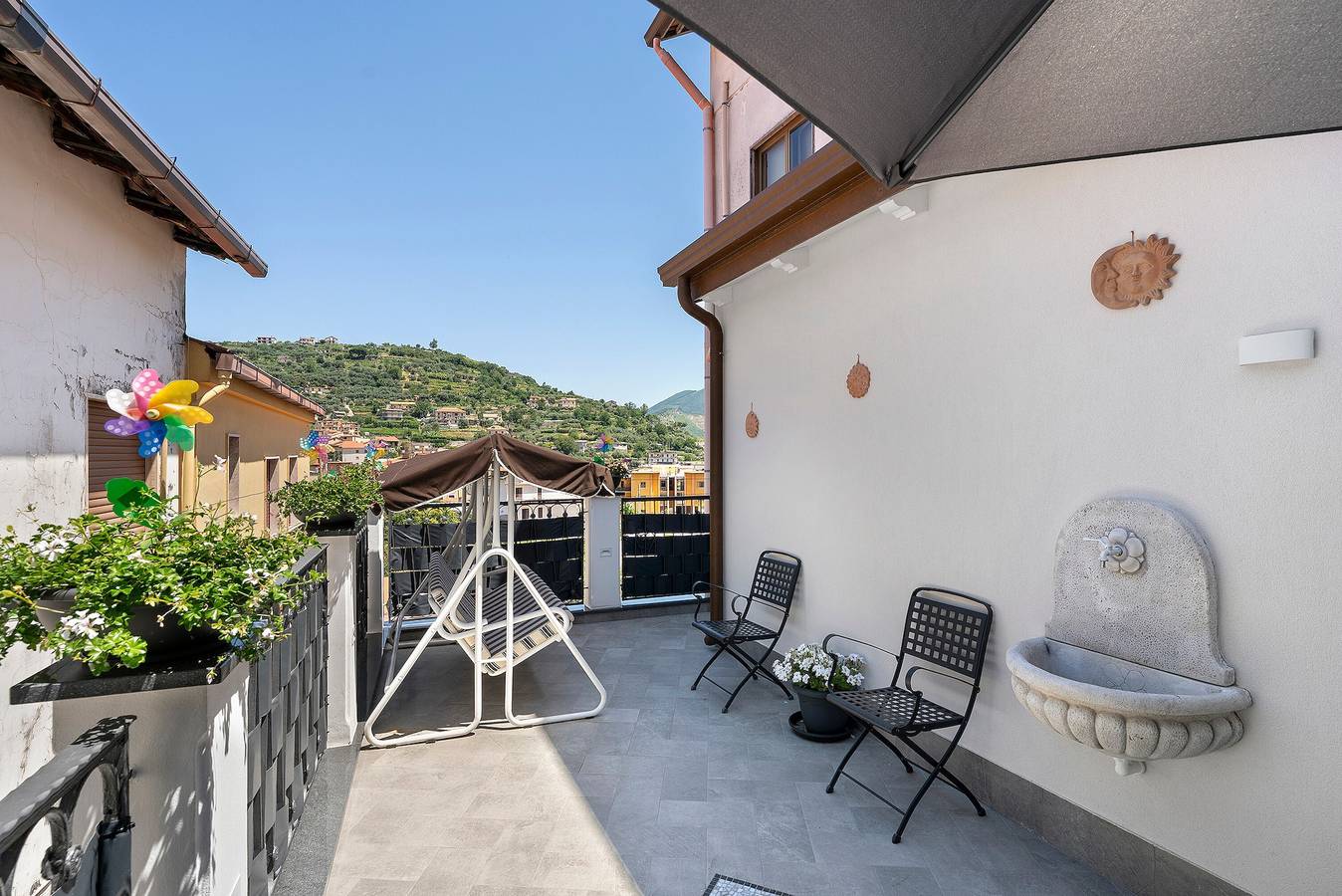 Appartamento intero, Appartamento 'La Casa Di Zio Michelino' con Vista Montagna, Wi-Fi e Aria Condizionata in Pimonte, Monti Lattari