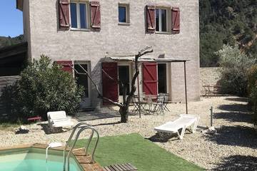 Gîte pour 6 personnes à Propiac