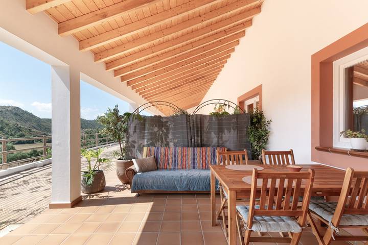 Holiday Home 'Casa Do Camarada' with Mountain View, Shared Terrace and Wi-Fi in São Teotónio, Costa Alentejana
