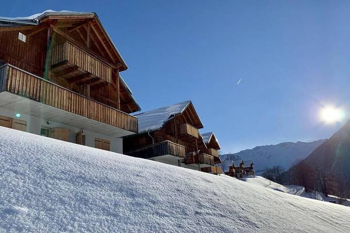 Ganze Wohnung, Fitness, schwimmbad, sauna, hammam, terrasse, balkon, fernseher, schließfach für die skier, 32m² in Saint-Jean-d'Arves, Region Saint-Jean-de-Maurienne