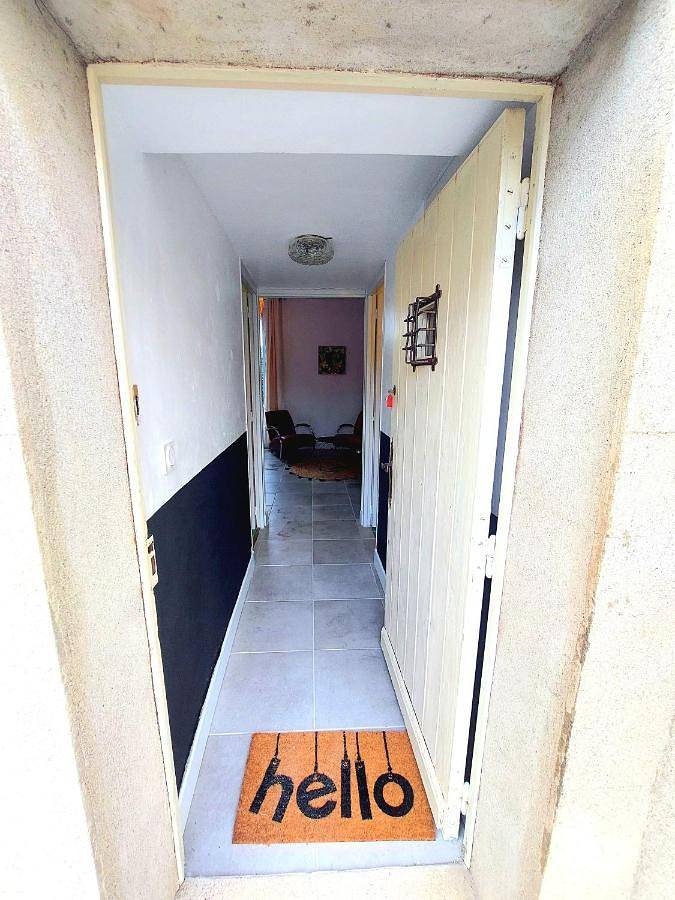 Gîte pour 2 personnes, avec jardin et piscine ainsi que terrasse et vue à Peyriac-Minervois - 4