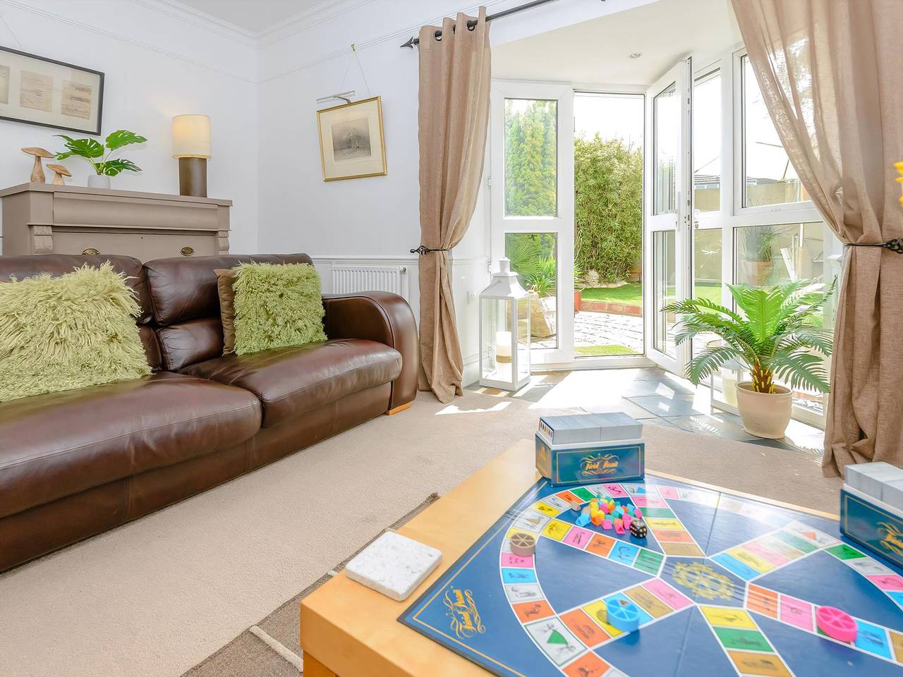 Number 1 Admiralty Cottages in Gosport, Hampshire