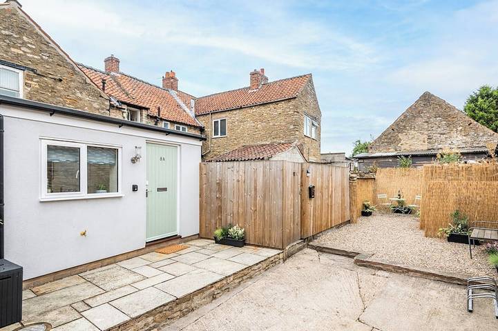 Cottage for 2 people, with garden, with pets in Helmsley
