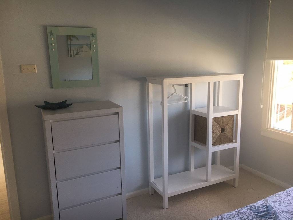 Spektakulärer Meerblick von diesem perfekt aktualisierten Strandhaus der 60er Jahre in Dalmeny, New South Wales