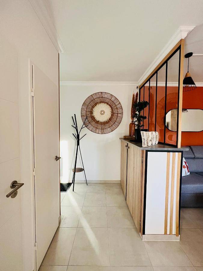 Gîte pour 2 personnes, avec Terrasse et Jardin ainsi que Bassin pour enfant et Sauna à Saint-Vulbas - 4