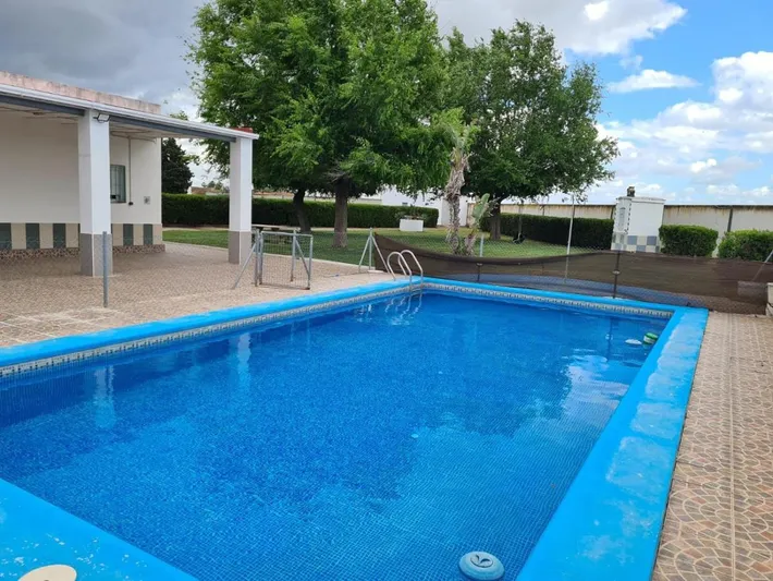 Maison de vacances pour 8 personnes, avec piscine ainsi que jardin et vue, animaux acceptés - 1