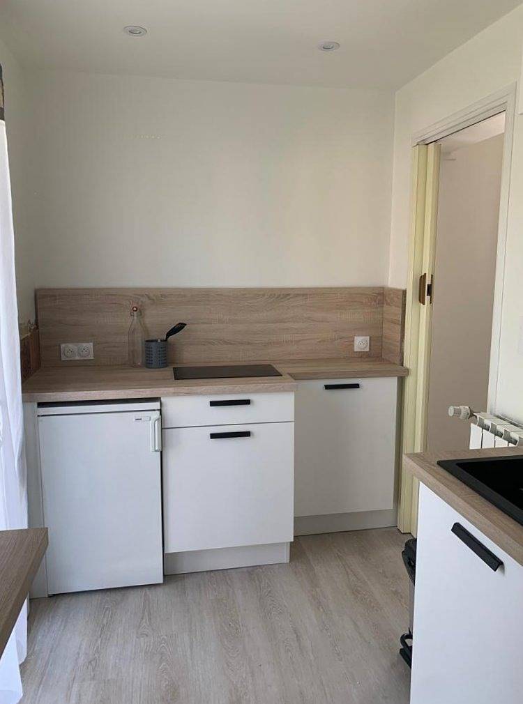 Studio entier, Studio avec parking + jardin in Millau, Parc naturel régional des Grands Causses